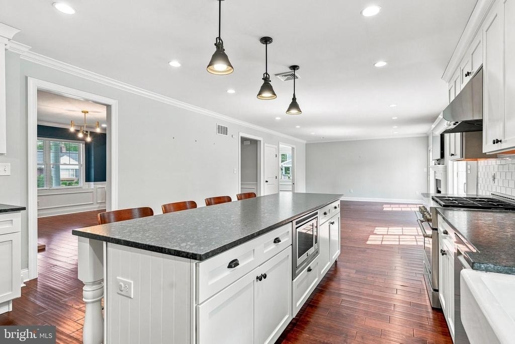 331 Ardmore Avenue - Photo 31