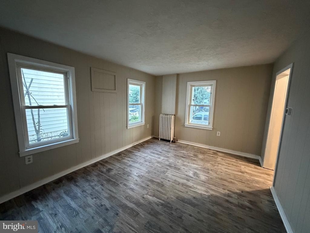1013 Church Street - Photo 2