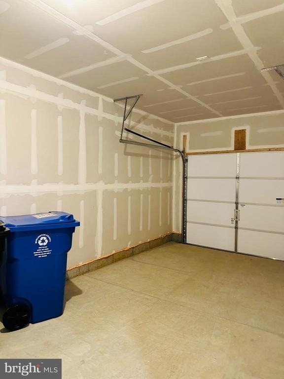 8 Elenor Lane - Photo 19
