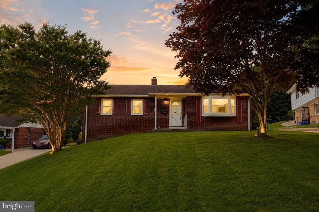 537 E Indian Spring Drive - Photo 2