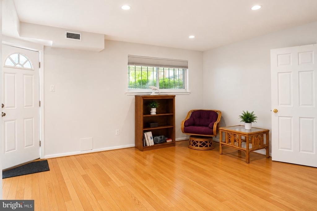 537 E Indian Spring Drive - Photo 9