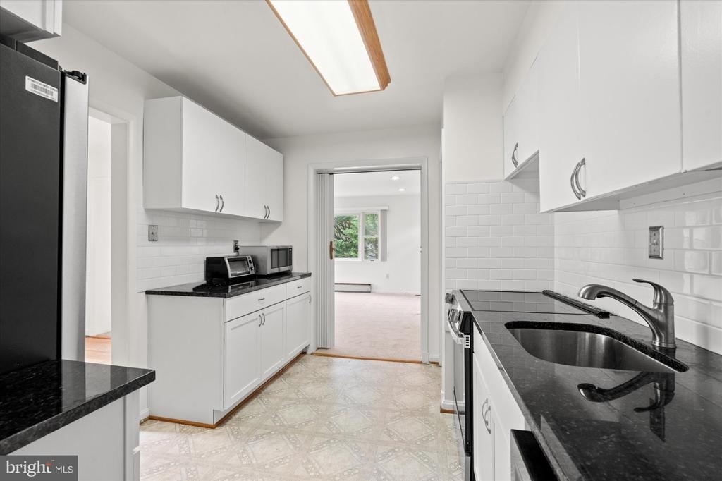 6207 Kirby Road - Photo 11