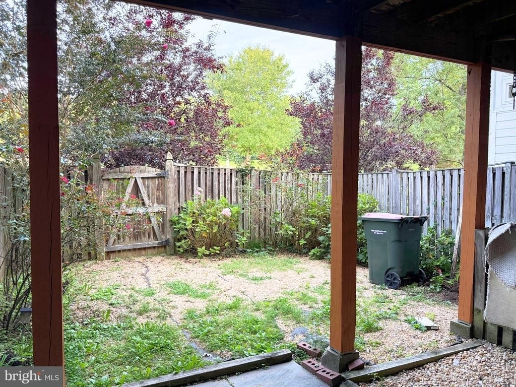11045 Candlelight Lane - Photo 23