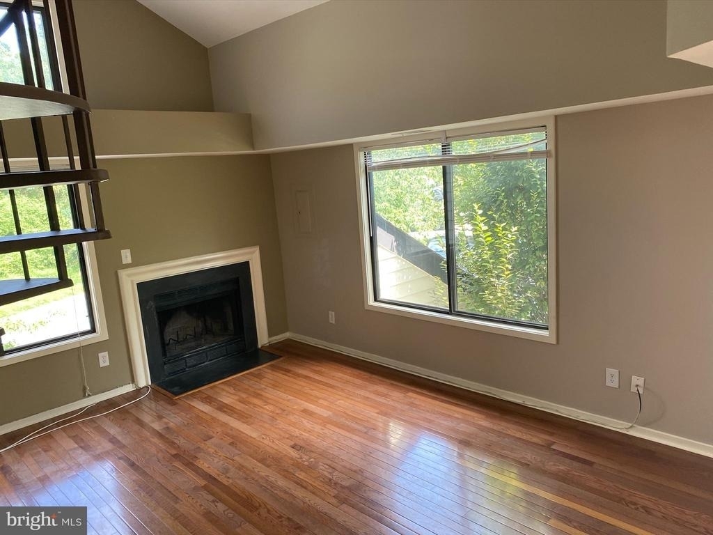 18472 Bishopstone Court - Photo 8