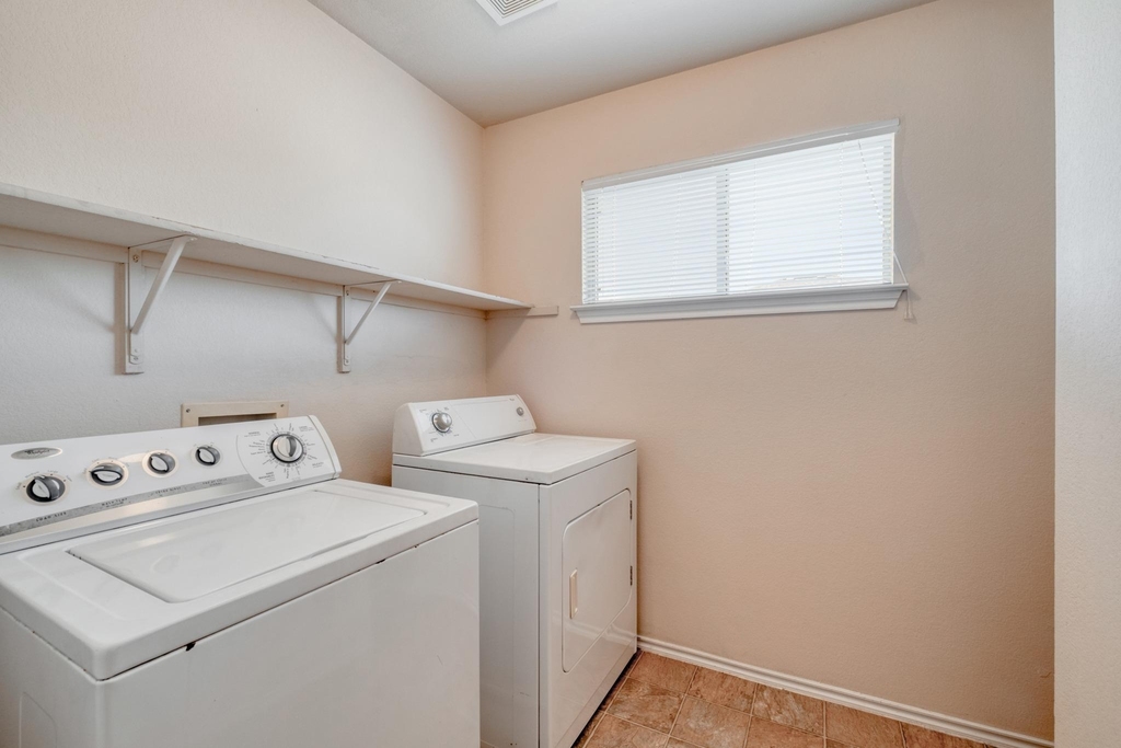 7412 Cayenne Ln - Photo 26