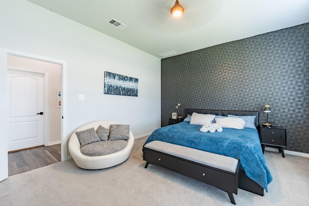402 Pulitzer Dr - Photo 15