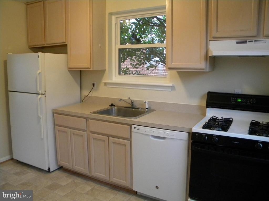 5022 Druid Drive - Photo 4