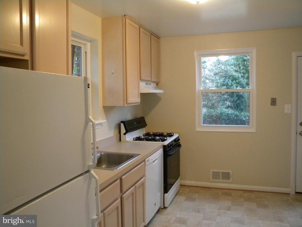5022 Druid Drive - Photo 5