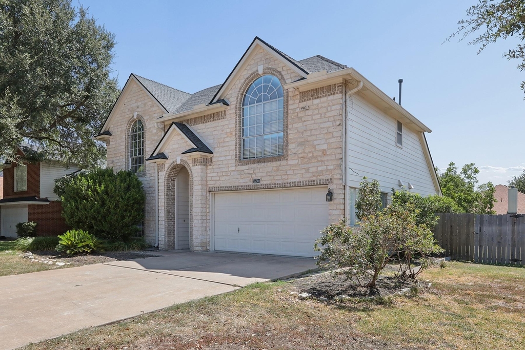 15301 Ecorio Dr - Photo 1