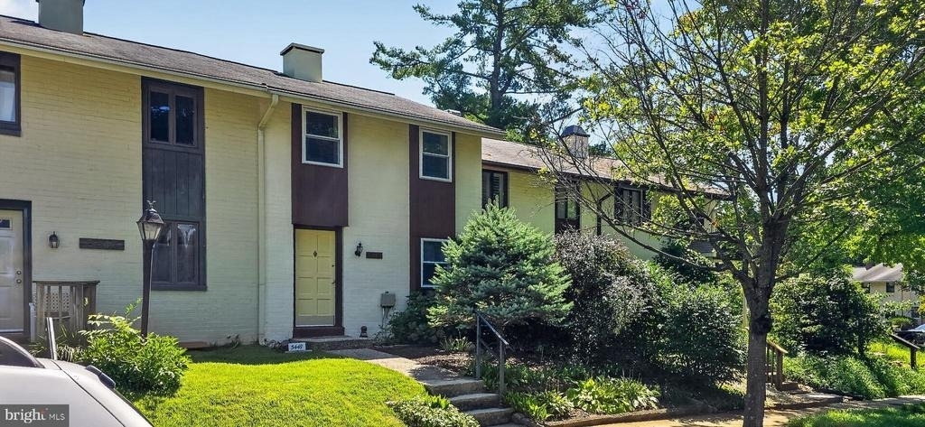 5449 Mystic Court E - Photo 3