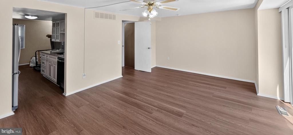 5449 Mystic Court E - Photo 17