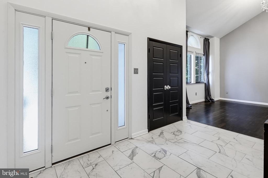 6103 Triangle Drive - Photo 5
