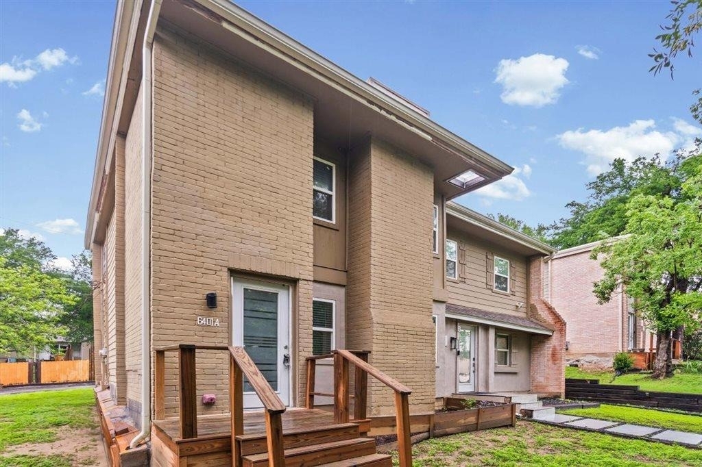 6401 Chimney Creek Cir - Photo 1