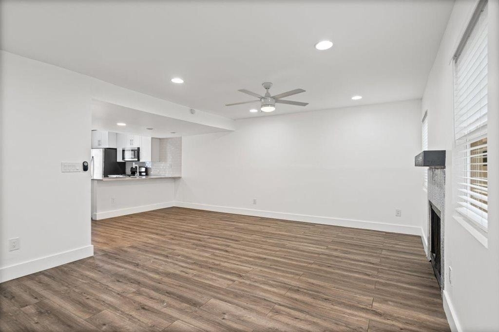 6401 Chimney Creek Cir - Photo 2