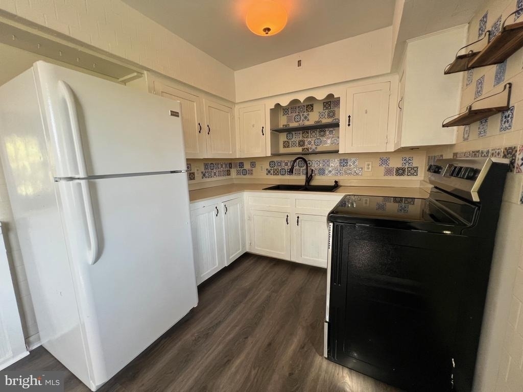7419 Hayward Road - Photo 5