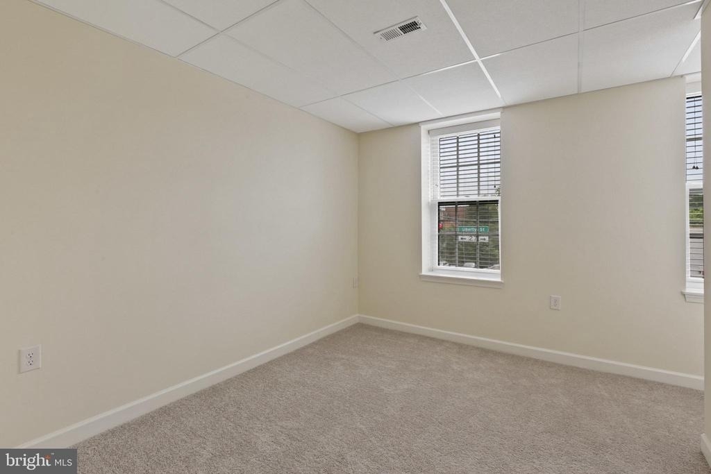 28 Liberty Street - Photo 8