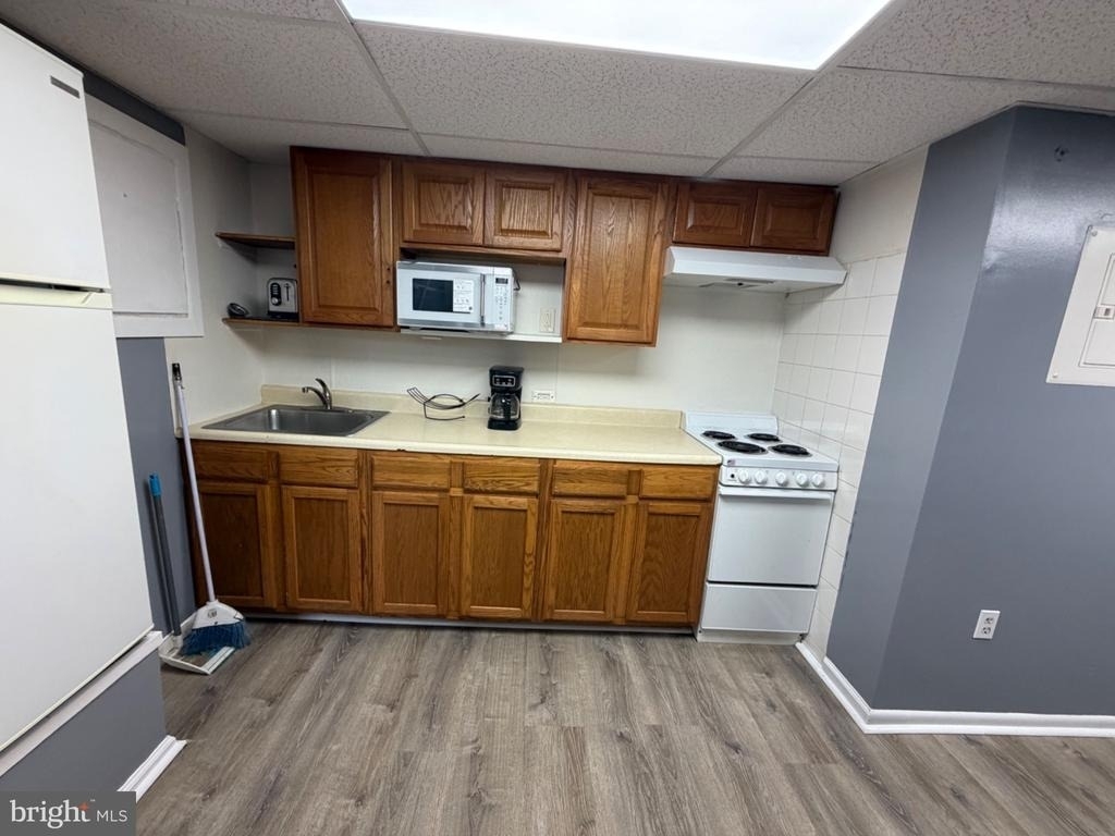 114 Wise Avenue - Photo 0