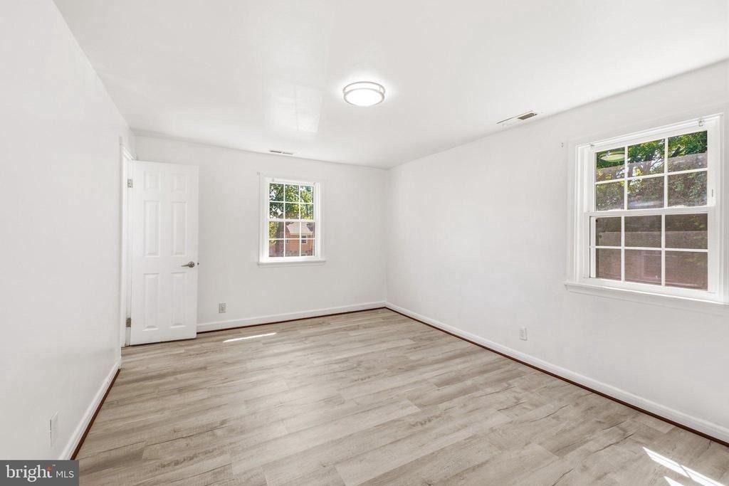 7022 Deerfield Road - Photo 15