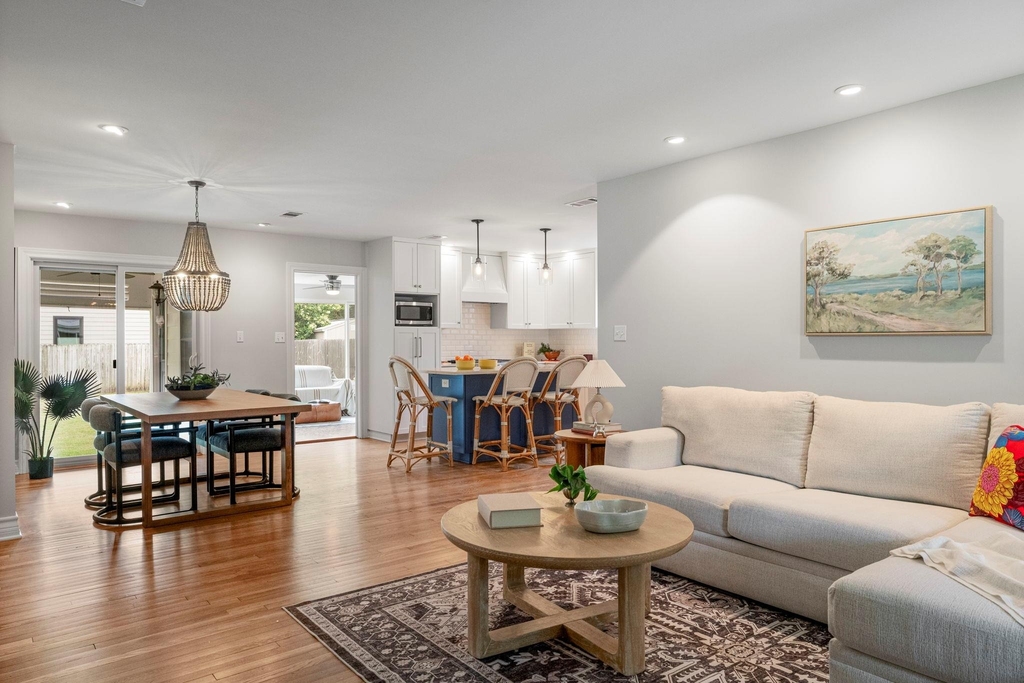 1215 Payne Ave - Photo 17