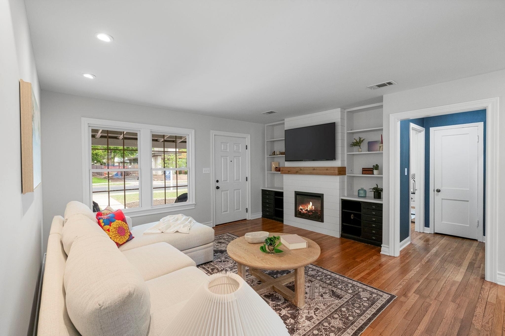 1215 Payne Ave - Photo 15