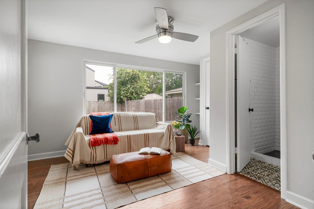 1215 Payne Ave - Photo 16