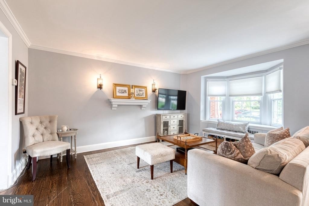 417 Regester Avenue - Photo 4