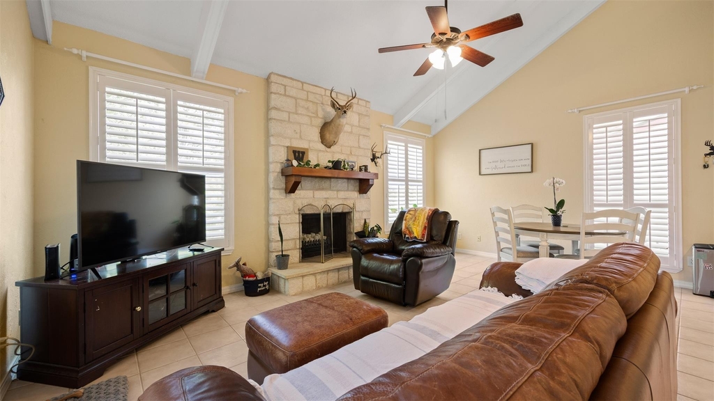 4 Townhouse Cir - Photo 5