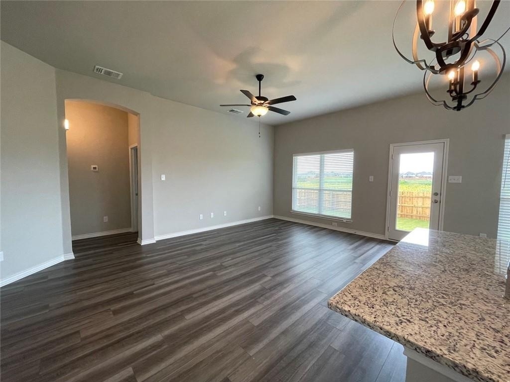 806 Hollyhock Dr - Photo 31