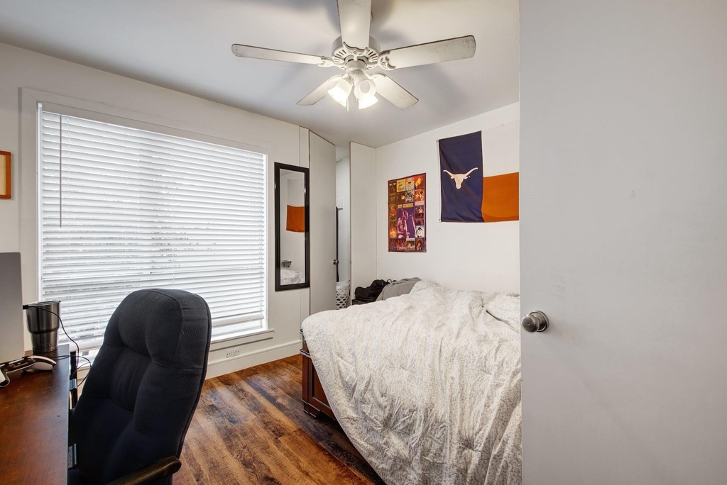 616 W 35th St - Photo 22