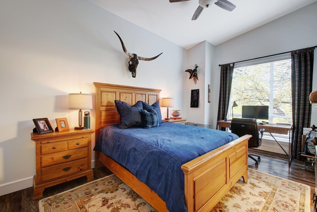 616 W 35th St - Photo 20