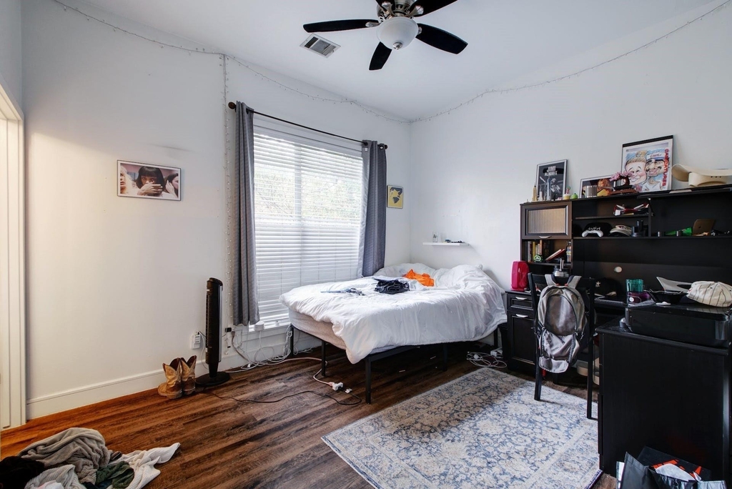 616 W 35th St - Photo 15