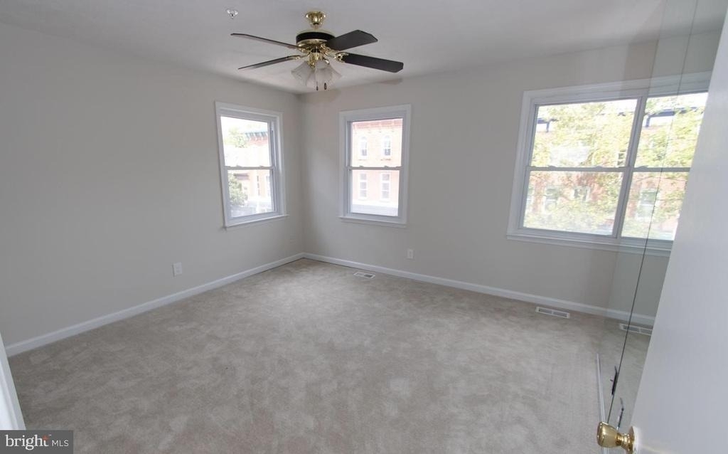 1423 E Baltimore Street - Photo 8