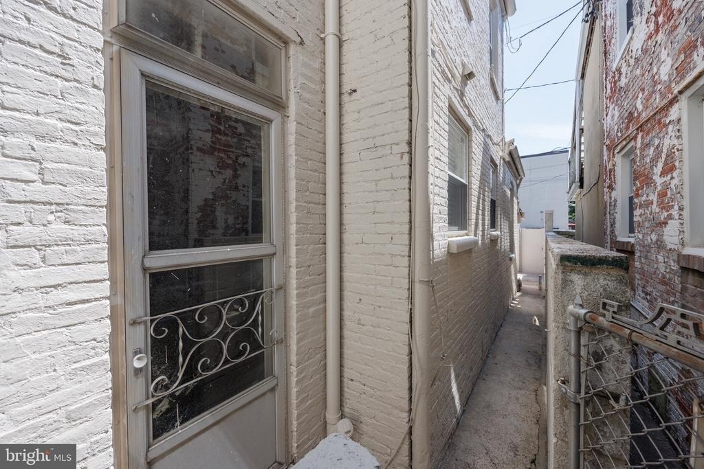 3031 Elliott Street - Photo 37