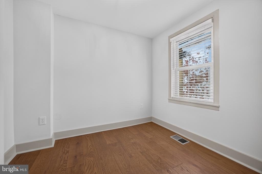 3031 Elliott Street - Photo 33