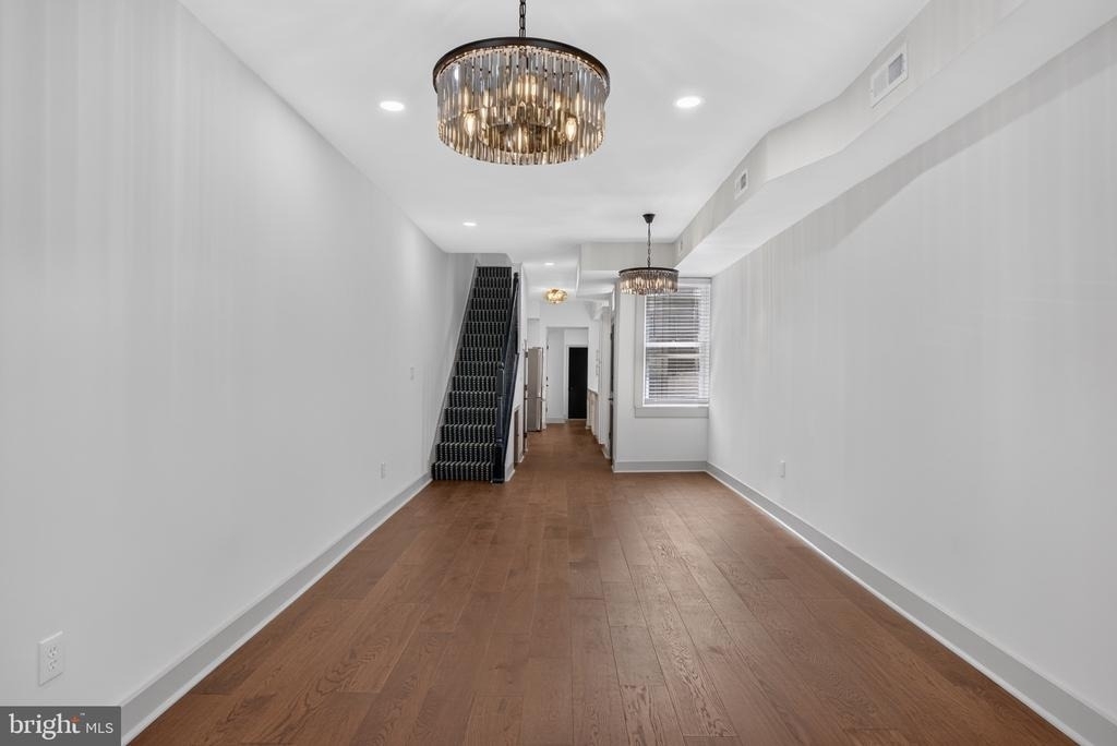 3031 Elliott Street - Photo 3