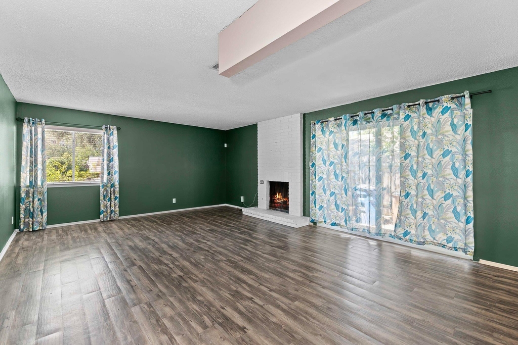 9011 Quail Valley Dr - Photo 8