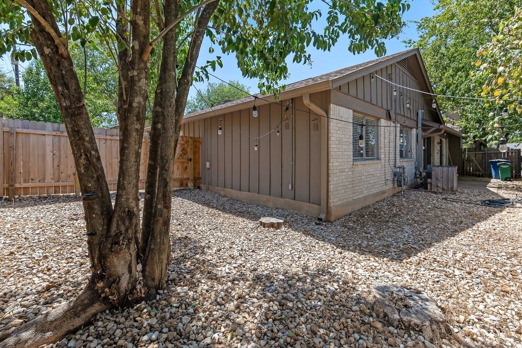 9011 Quail Valley Dr - Photo 34