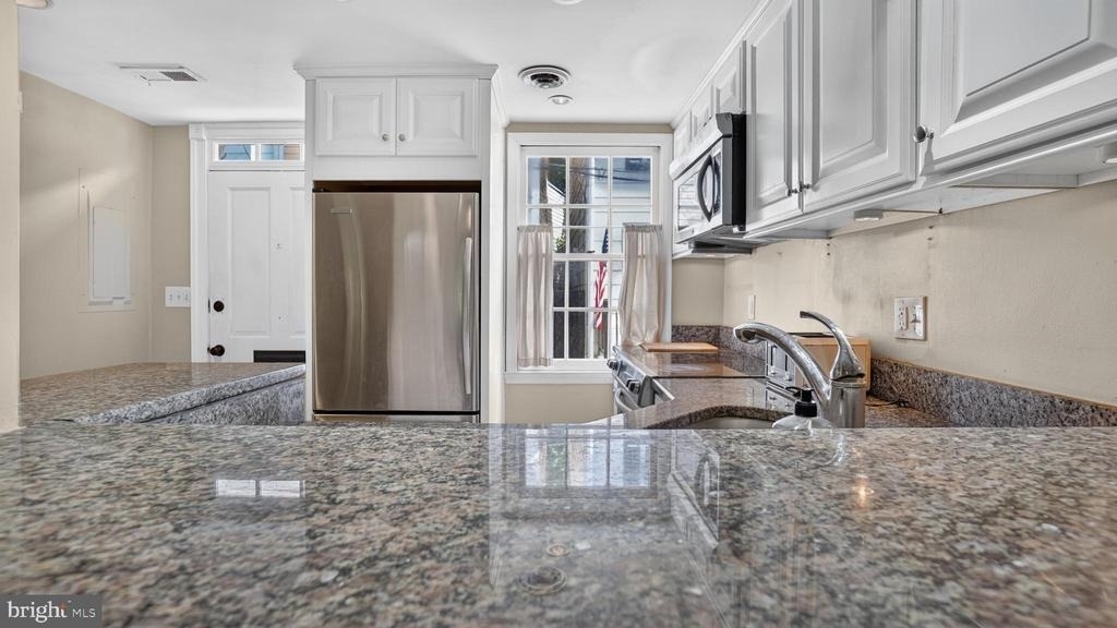 35 Pinkney Street - Photo 8