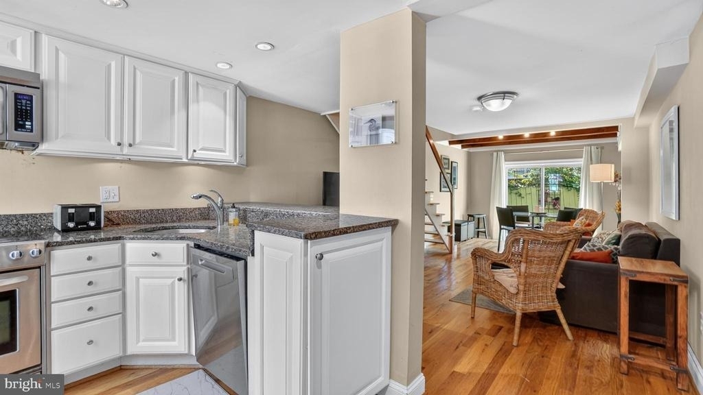 35 Pinkney Street - Photo 6