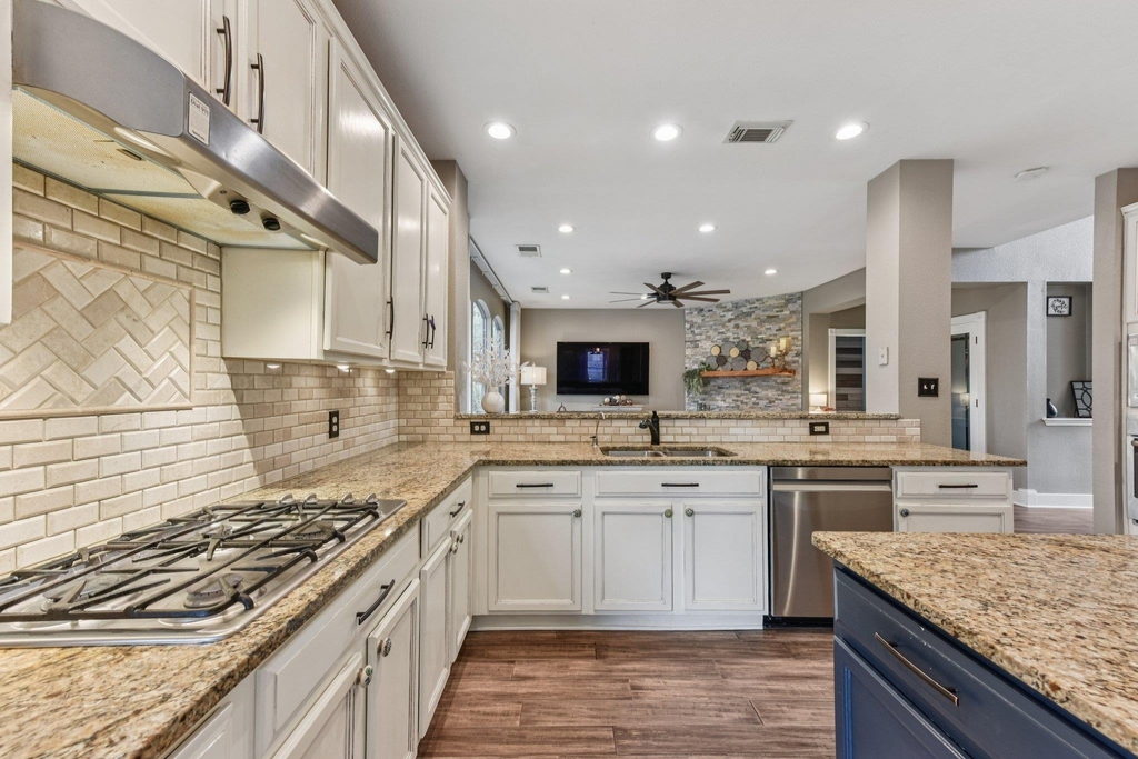 3219 Ash Glen Ln - Photo 10