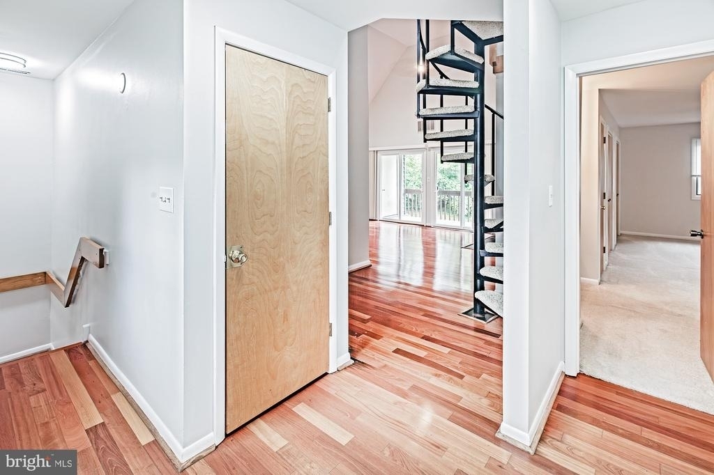 35 Foxtail Court - Photo 8