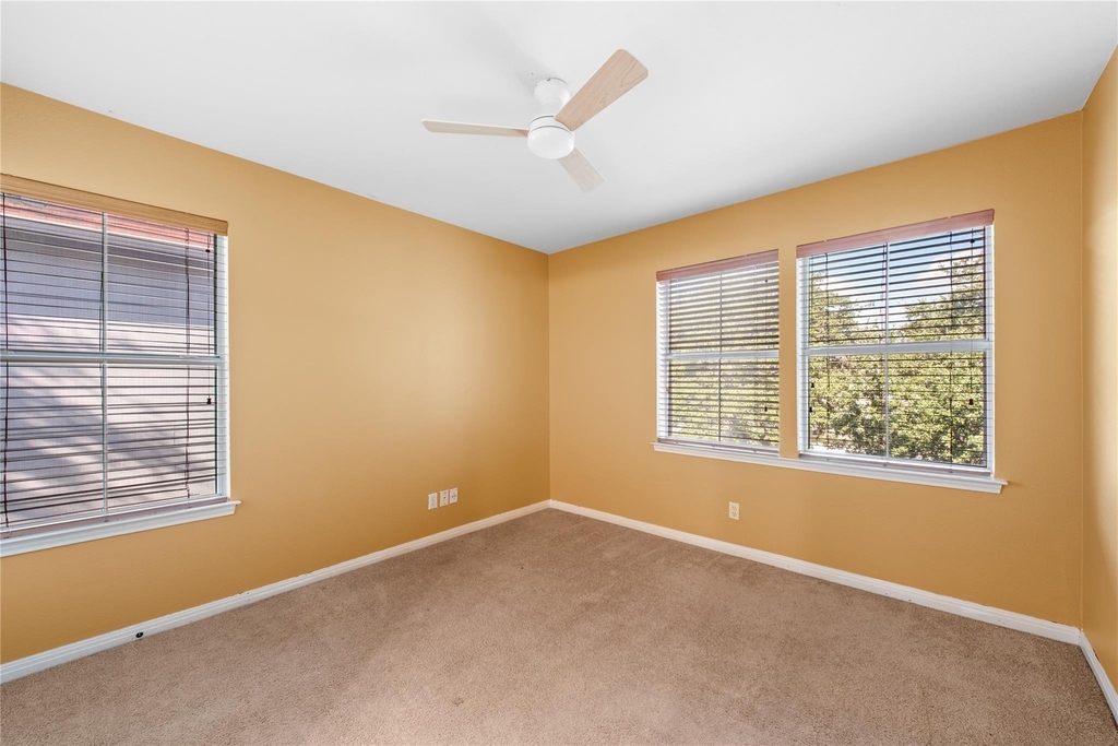 1011 Brodie St - Photo 19