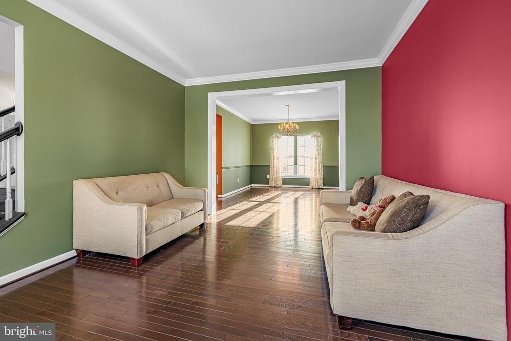 206 Markham Court - Photo 6