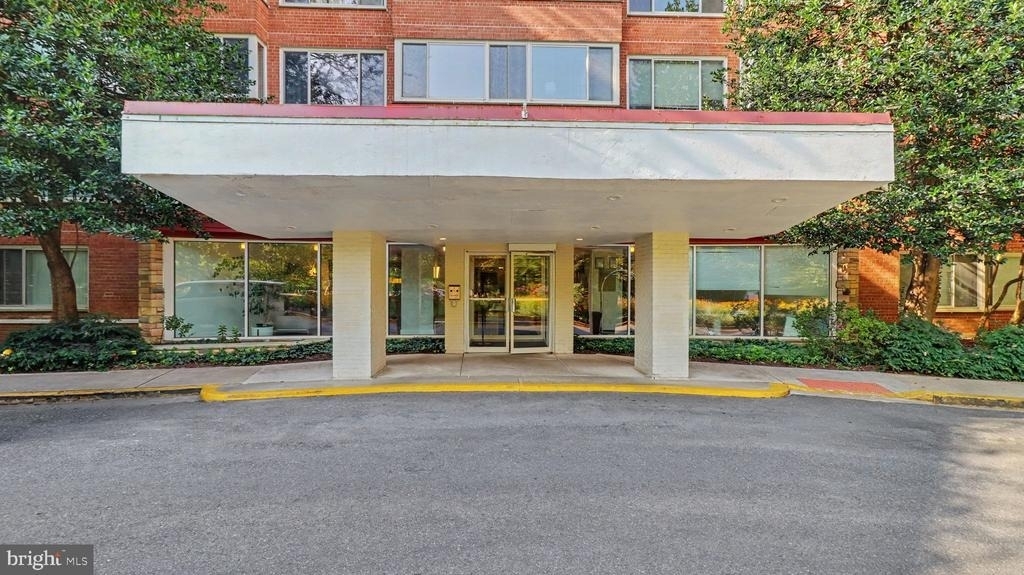 4000 Tunlaw Road Nw - Photo 0