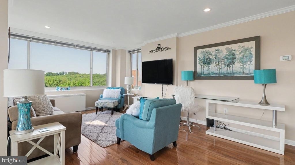 4000 Tunlaw Road Nw - Photo 2