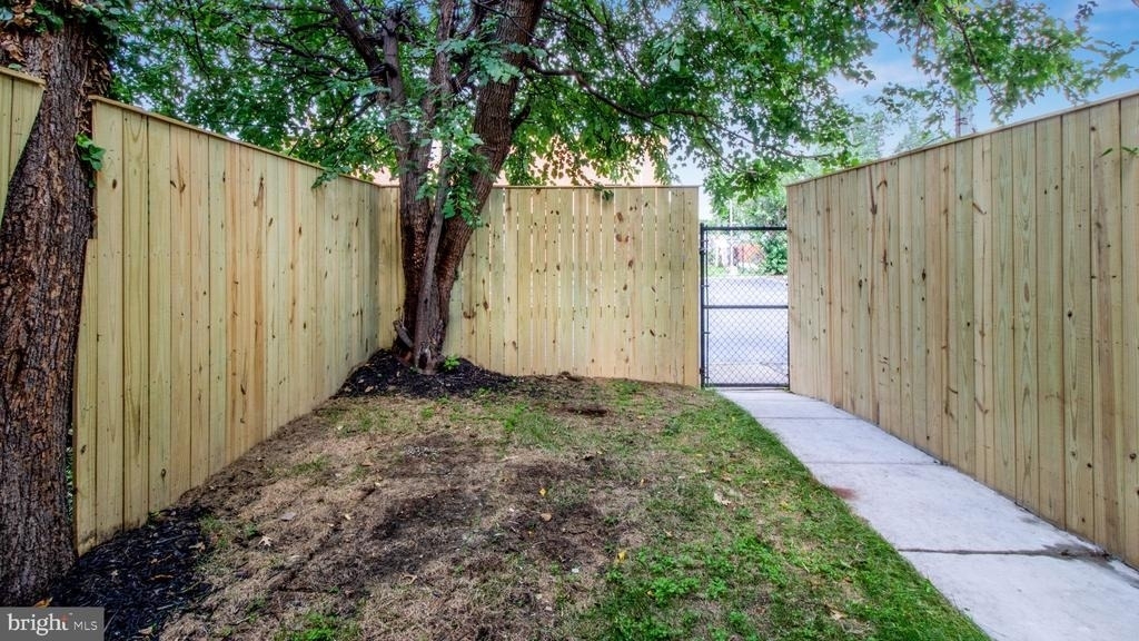 1239 5th Street Nw - Photo 34