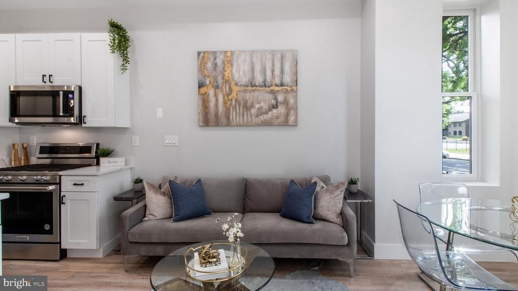 1239 5th Street Nw - Photo 8