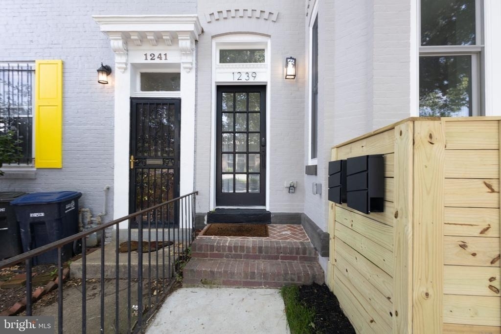 1239 5th Street Nw - Photo 4