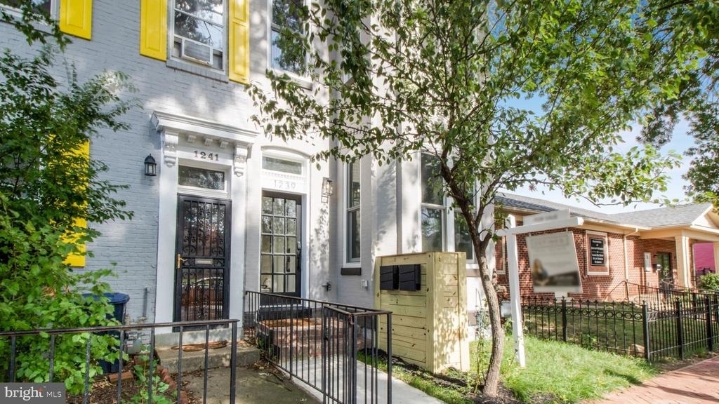 1239 5th Street Nw - Photo 1