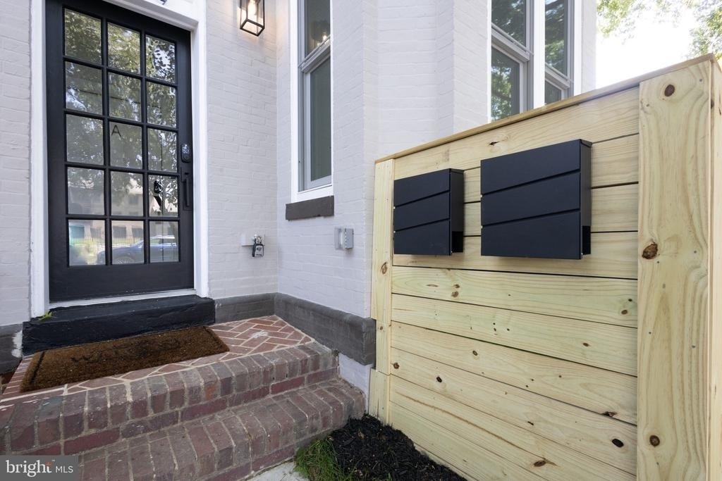 1239 5th Street Nw - Photo 3
